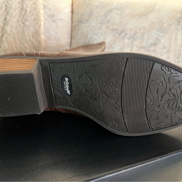 Dr. Scholl’s Brilliance boots. New in box! Size 9, wide calf. - Picture 4 of 8